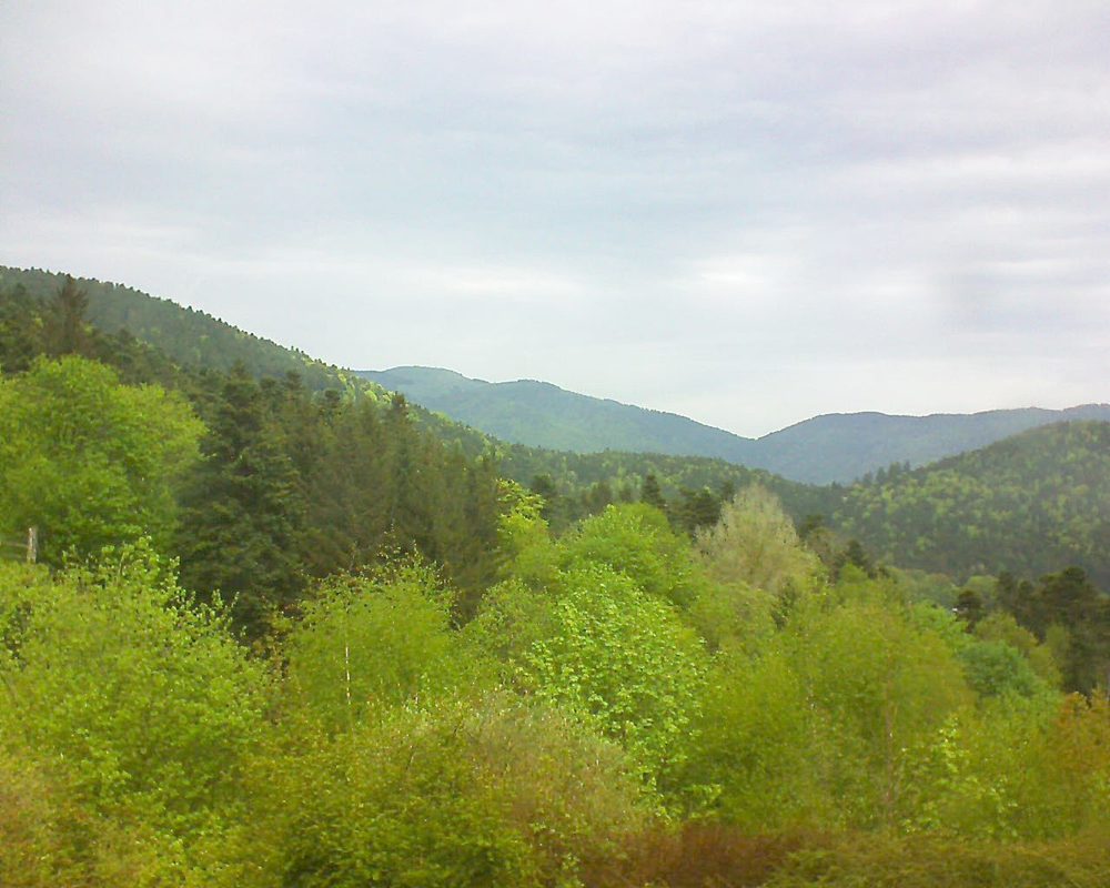 Le petit ballon vu depuis le Domaine Langmatt à Murbach le 28.04.2018 à 12:00 Le petit ballon (Alsace, Vosges) le 28.04.2018 à 12:00