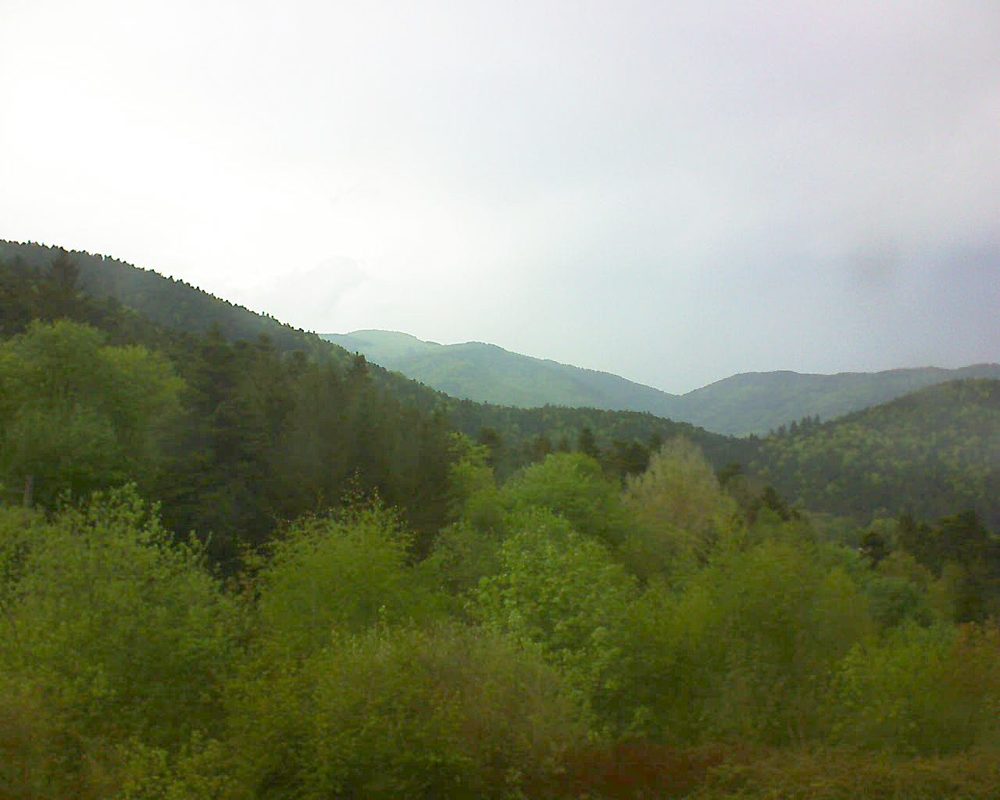 Le petit ballon vu depuis le Domaine Langmatt à Murbach le 28.04.2018 à 17:45 Le petit ballon (Alsace, Vosges) le 28.04.2018 à 17:45