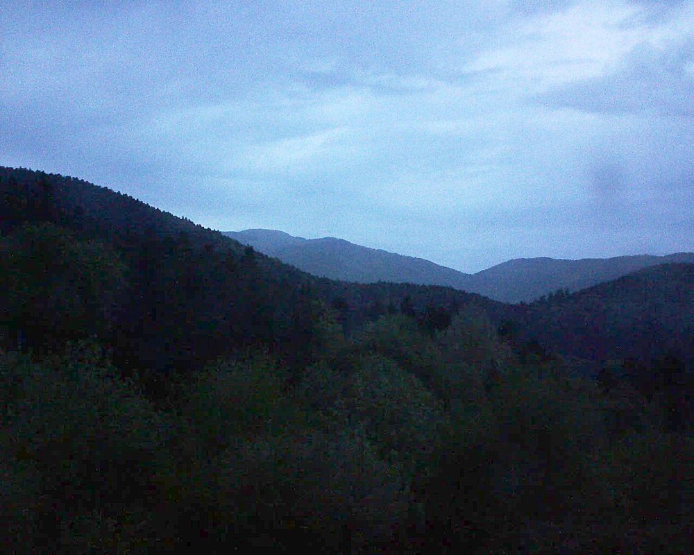 Le petit ballon vu depuis le Domaine Langmatt à Murbach le 28.04.2018 à 20:45 Le petit ballon (Alsace, Vosges) le 28.04.2018 à 20:45