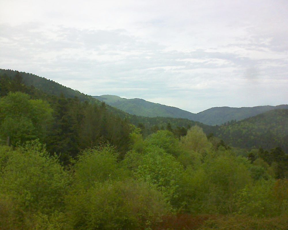 Le petit ballon vu depuis le Domaine Langmatt à Murbach le 29.04.2018 à 15:15 Le petit ballon (Alsace, Vosges) le 29.04.2018 à 15:15