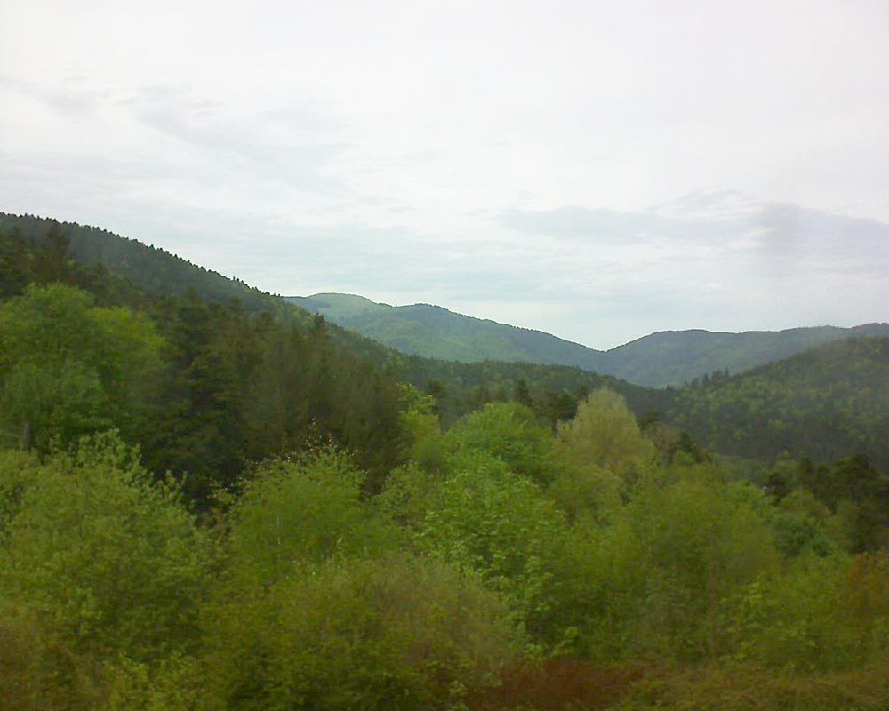 Le petit ballon vu depuis le Domaine Langmatt à Murbach le 29.04.2018 à 15:30 Le petit ballon (Alsace, Vosges) le 29.04.2018 à 15:30
