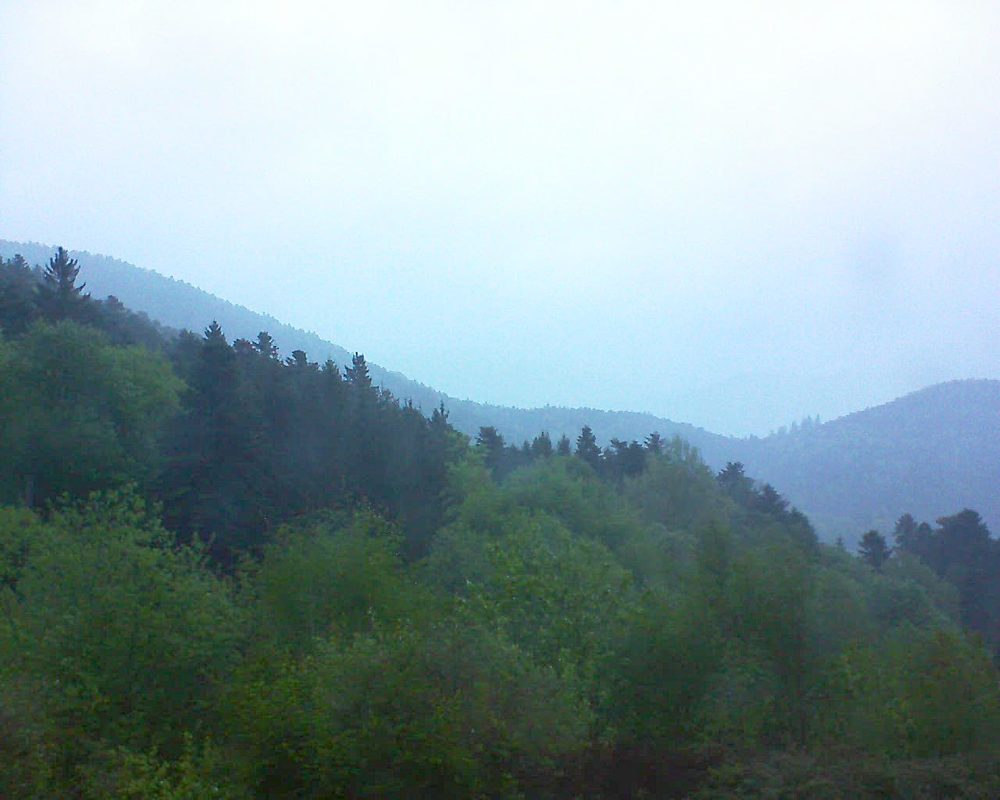 Le petit ballon vu depuis le Domaine Langmatt à Murbach le 30.04.2018 à 06:30 Le petit ballon (Alsace, Vosges) le 30.04.2018 à 06:30
