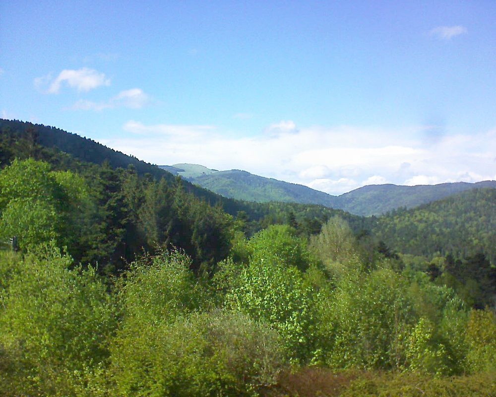 Le petit ballon vu depuis le Domaine Langmatt à Murbach le 30.04.2018 à 16:30 Le petit ballon (Alsace, Vosges) le 30.04.2018 à 16:30