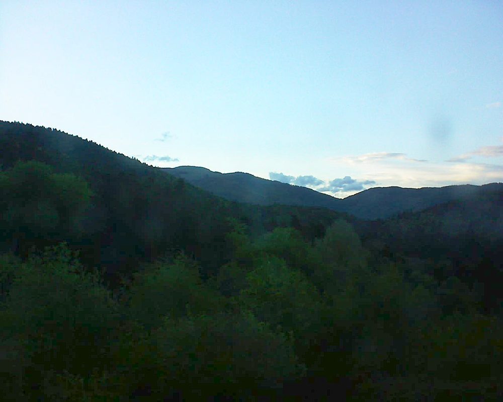 Le petit ballon vu depuis le Domaine Langmatt à Murbach le 30.04.2018 à 20:15 Le petit ballon (Alsace, Vosges) le 30.04.2018 à 20:15