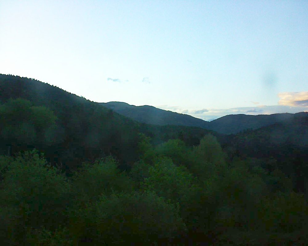 Le petit ballon vu depuis le Domaine Langmatt à Murbach le 30.04.2018 à 20:30 Le petit ballon (Alsace, Vosges) le 30.04.2018 à 20:30