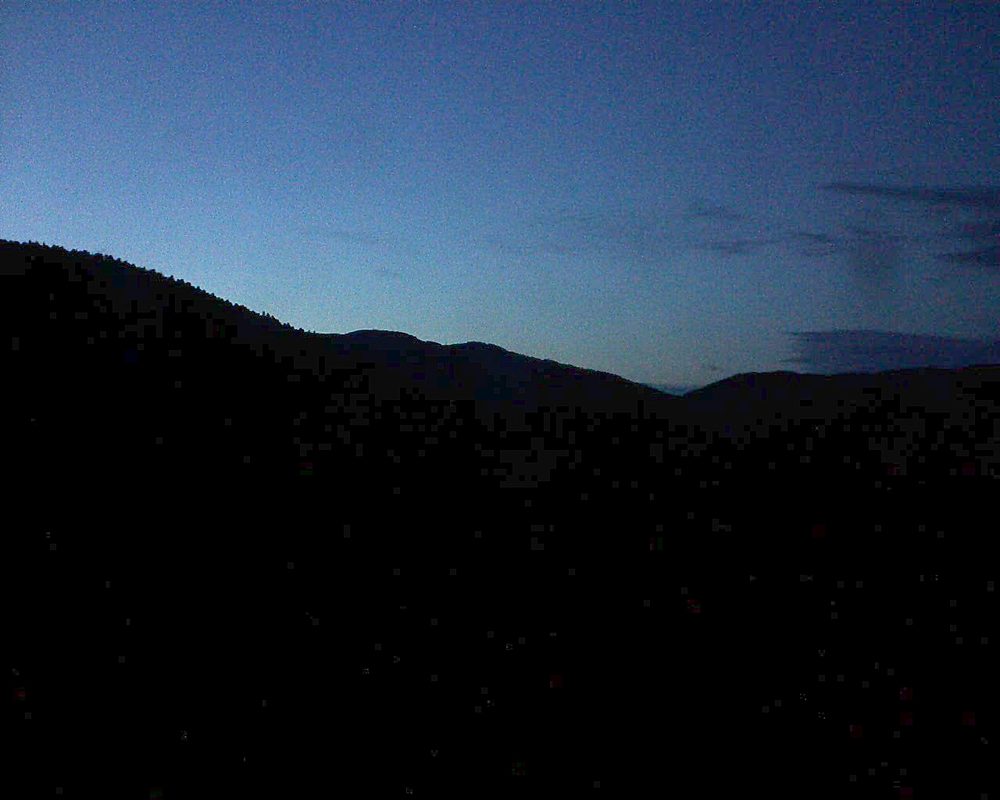 Le petit ballon vu depuis le Domaine Langmatt à Murbach le 30.04.2018 à 21:15 Le petit ballon (Alsace, Vosges) le 30.04.2018 à 21:15