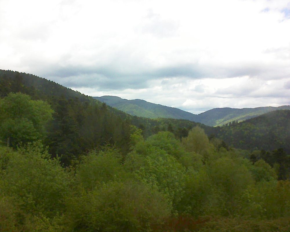 Le petit ballon vu depuis le Domaine Langmatt à Murbach le 01.05.2018 à 13:30 Le petit ballon (Alsace, Vosges) le 01.05.2018 à 13:30