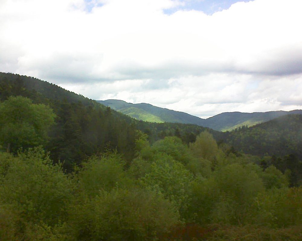 Le petit ballon vu depuis le Domaine Langmatt à Murbach le 01.05.2018 à 14:00 Le petit ballon (Alsace, Vosges) le 01.05.2018 à 14:00