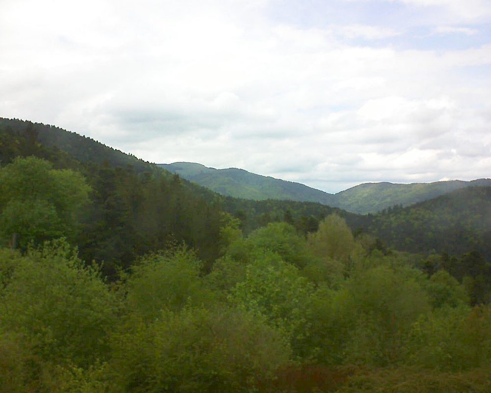 Le petit ballon vu depuis le Domaine Langmatt à Murbach le 01.05.2018 à 16:00 Le petit ballon (Alsace, Vosges) le 01.05.2018 à 16:00