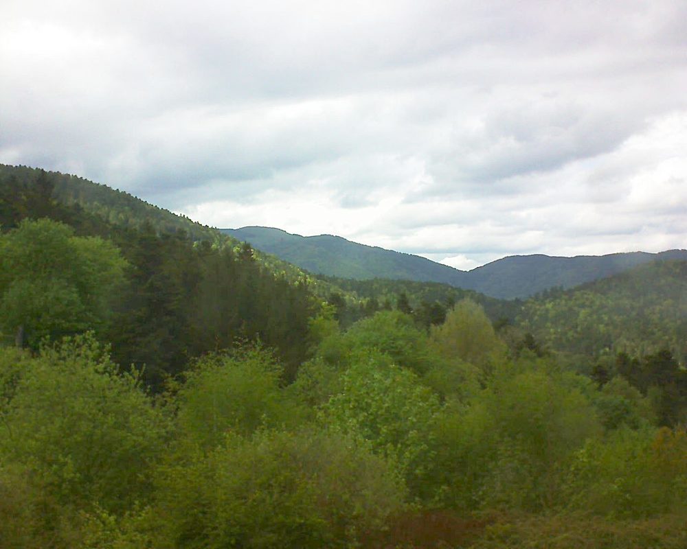 Le petit ballon vu depuis le Domaine Langmatt à Murbach le 01.05.2018 à 16:15 Le petit ballon (Alsace, Vosges) le 01.05.2018 à 16:15