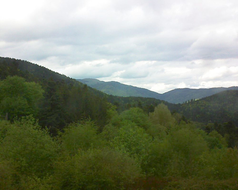 Le petit ballon vu depuis le Domaine Langmatt à Murbach le 01.05.2018 à 16:45 Le petit ballon (Alsace, Vosges) le 01.05.2018 à 16:45