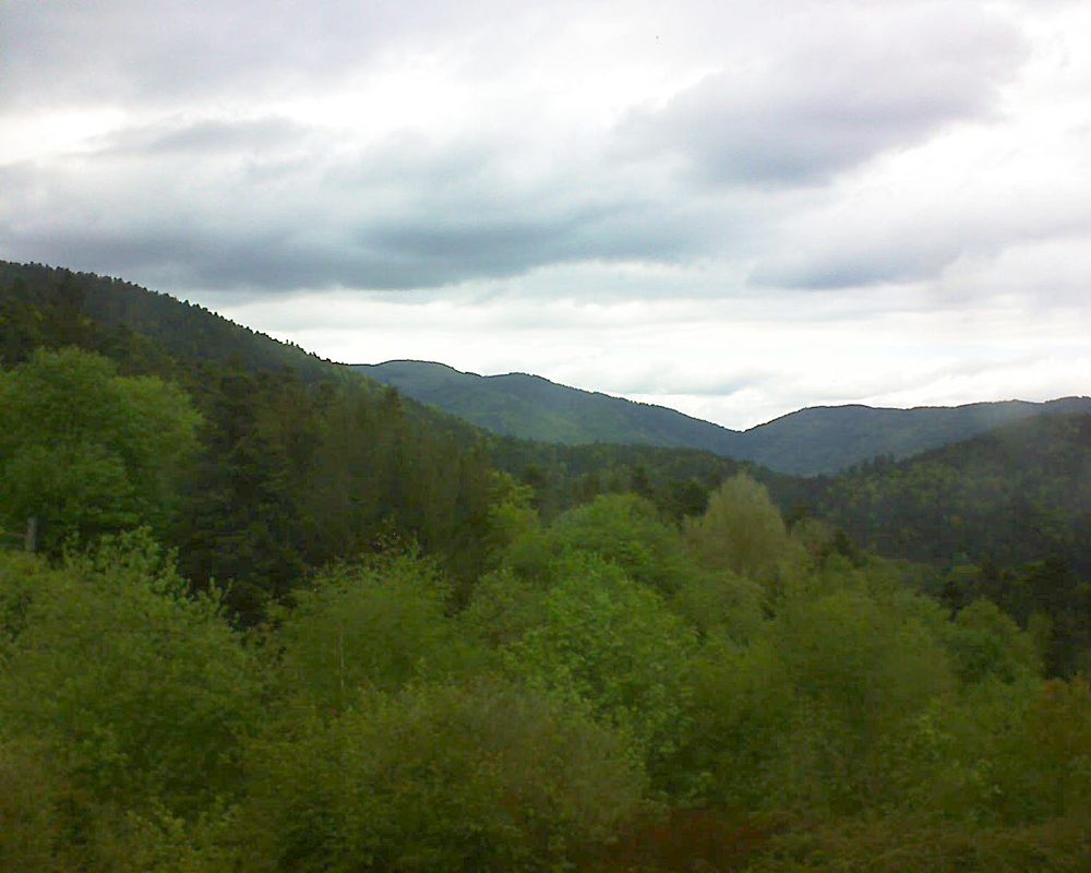 Le petit ballon vu depuis le Domaine Langmatt à Murbach le 01.05.2018 à 17:30 Le petit ballon (Alsace, Vosges) le 01.05.2018 à 17:30