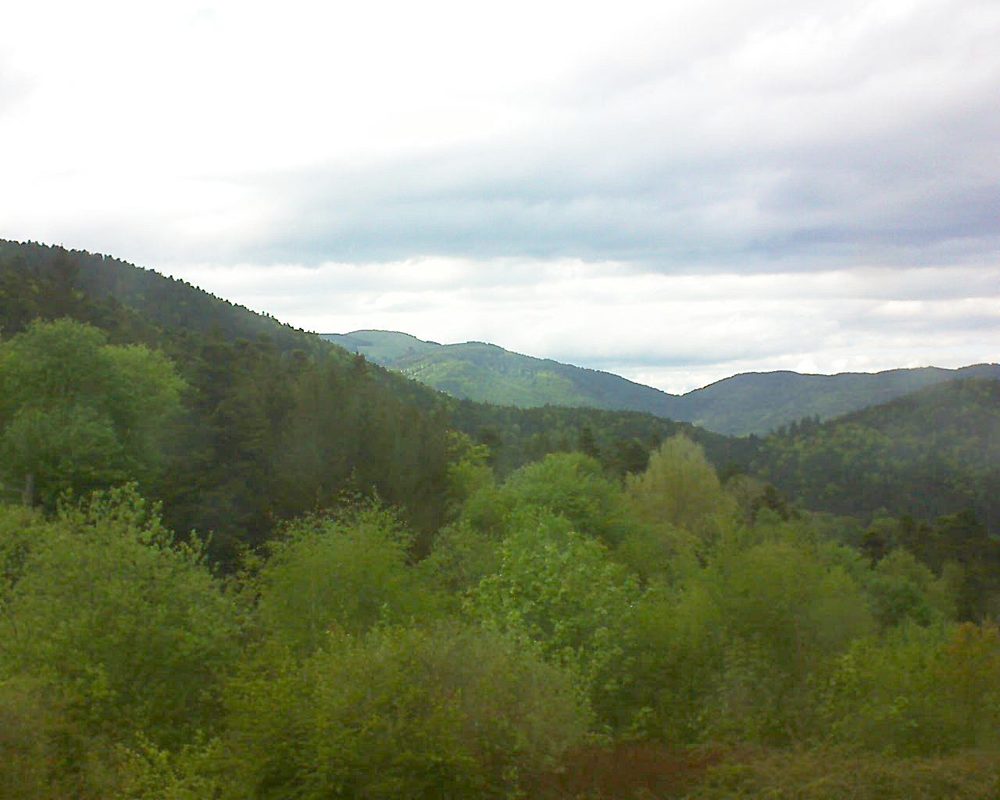 Le petit ballon vu depuis le Domaine Langmatt à Murbach le 01.05.2018 à 18:15 Le petit ballon (Alsace, Vosges) le 01.05.2018 à 18:15