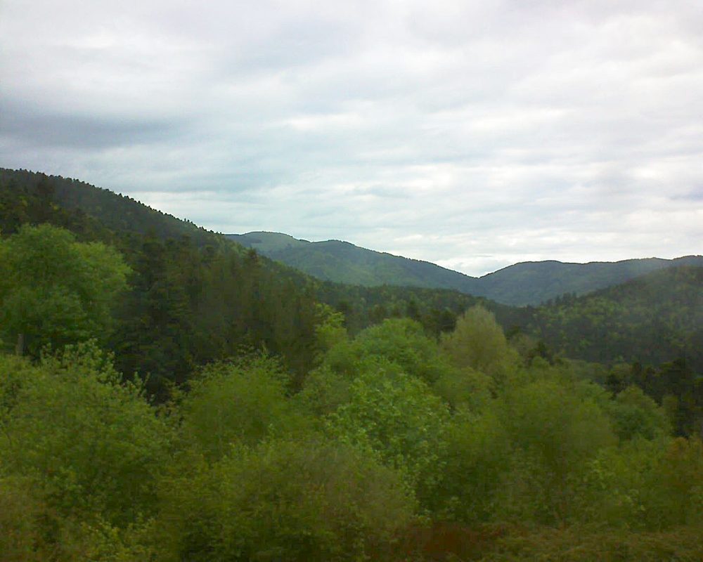 Le petit ballon vu depuis le Domaine Langmatt à Murbach le 01.05.2018 à 19:15 Le petit ballon (Alsace, Vosges) le 01.05.2018 à 19:15