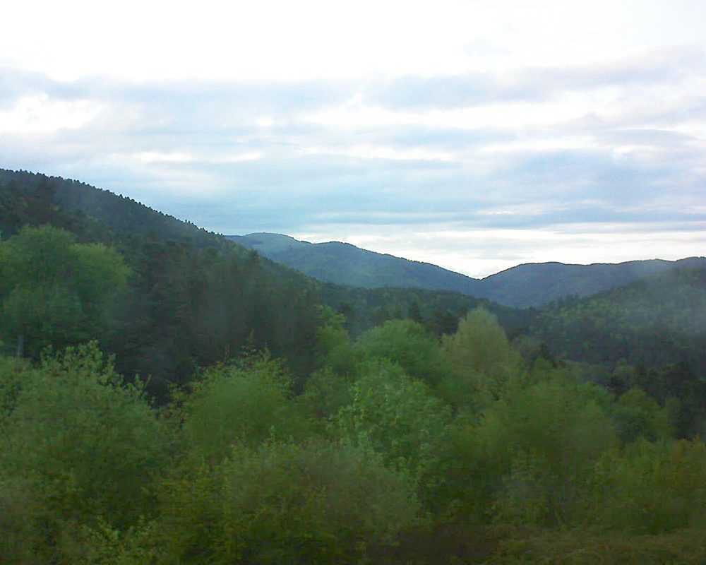 Le petit ballon vu depuis le Domaine Langmatt à Murbach le 01.05.2018 à 20:00 Le petit ballon (Alsace, Vosges) le 01.05.2018 à 20:00
