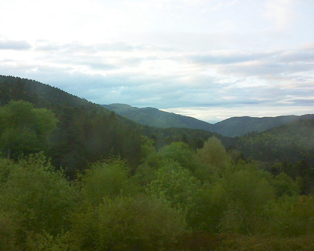 Le petit ballon vu depuis le Domaine Langmatt à Murbach le 01.05.2018 à 20:15 Le petit ballon (Alsace, Vosges) le 01.05.2018 à 20:15