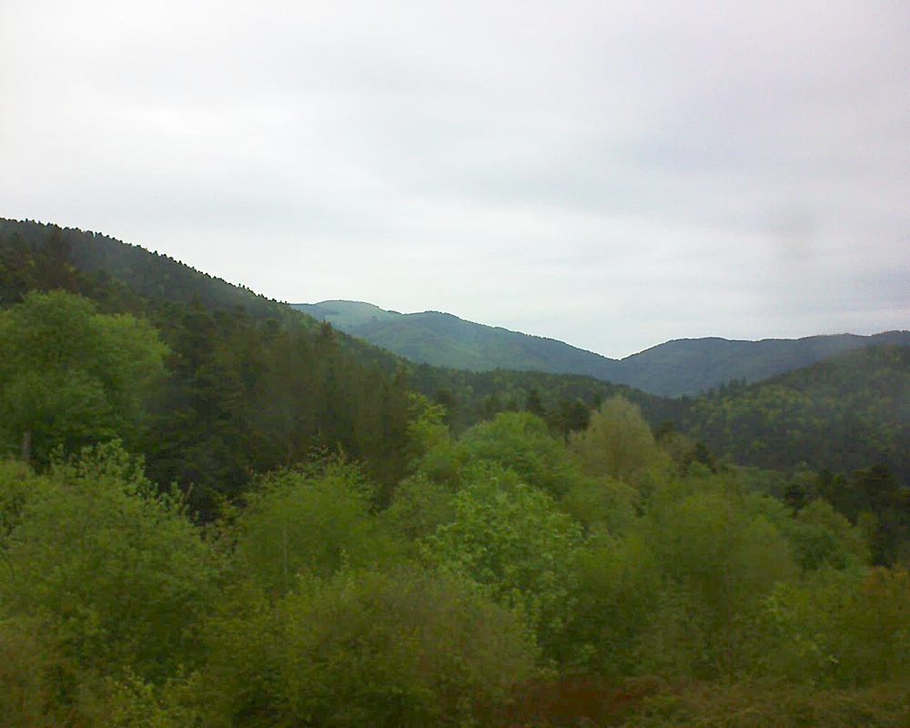 Le petit ballon vu depuis le Domaine Langmatt à Murbach le 02.05.2018 à 09:30 Le petit ballon (Alsace, Vosges) le 02.05.2018 à 09:30