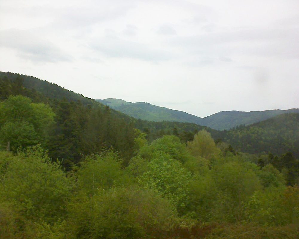 Le petit ballon vu depuis le Domaine Langmatt à Murbach le 02.05.2018 à 14:00 Le petit ballon (Alsace, Vosges) le 02.05.2018 à 14:00