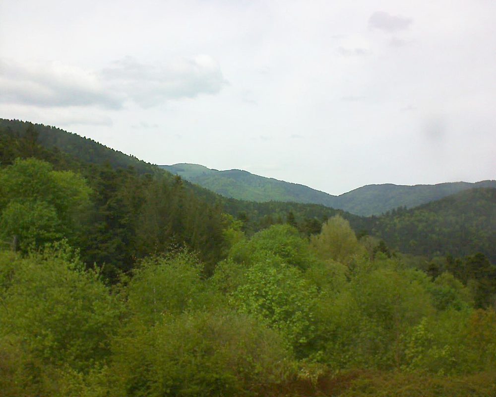 Le petit ballon vu depuis le Domaine Langmatt à Murbach le 02.05.2018 à 15:00 Le petit ballon (Alsace, Vosges) le 02.05.2018 à 15:00