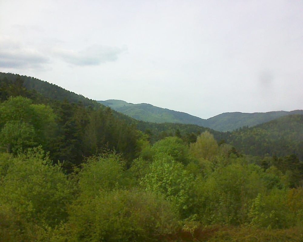 Le petit ballon vu depuis le Domaine Langmatt à Murbach le 02.05.2018 à 16:30 Le petit ballon (Alsace, Vosges) le 02.05.2018 à 16:30