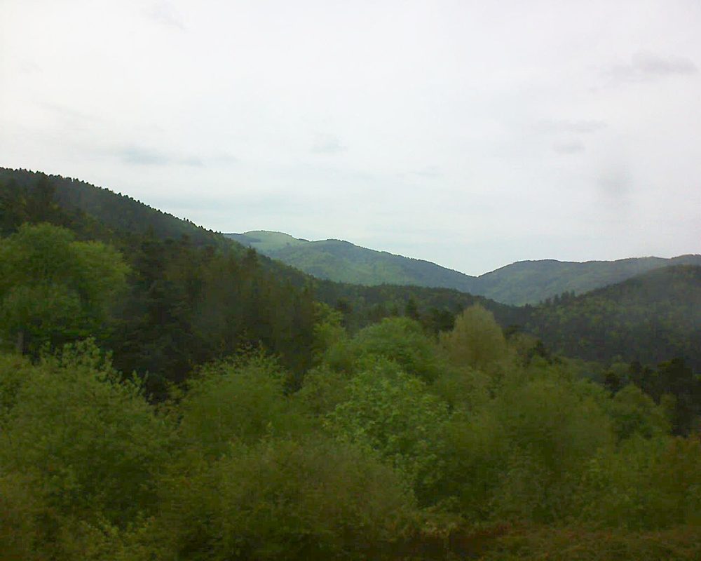Le petit ballon vu depuis le Domaine Langmatt à Murbach le 02.05.2018 à 17:15 Le petit ballon (Alsace, Vosges) le 02.05.2018 à 17:15