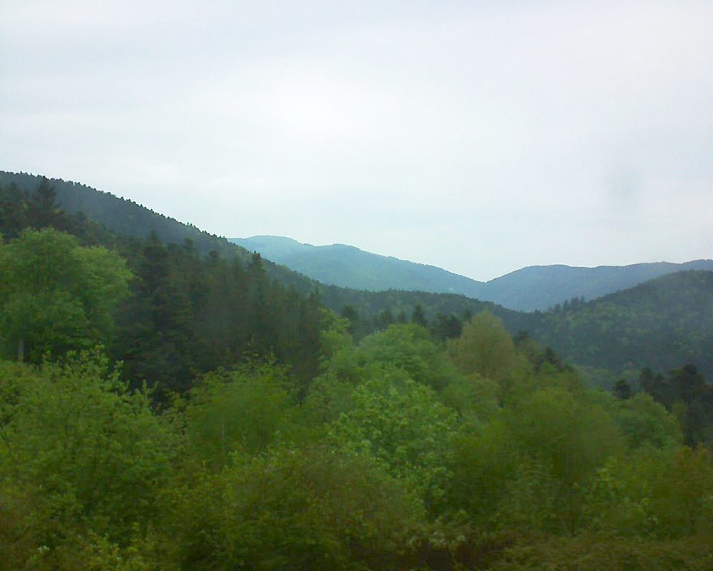 Le petit ballon vu depuis le Domaine Langmatt à Murbach le 03.05.2018 à 07:00 Le petit ballon (Alsace, Vosges) le 03.05.2018 à 07:00
