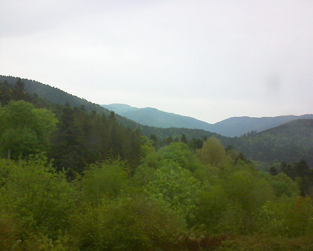 Le petit ballon vu depuis le Domaine Langmatt à Murbach le 03.05.2018 à 08:00 Le petit ballon (Alsace, Vosges) le 03.05.2018 à 08:00