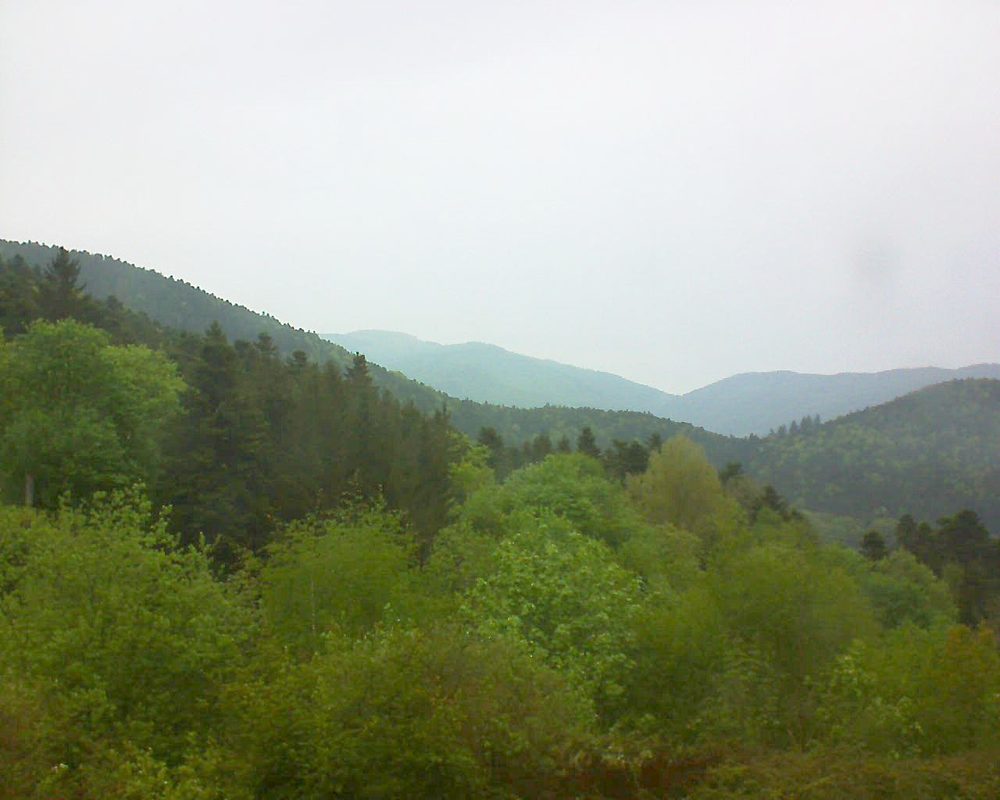 Le petit ballon vu depuis le Domaine Langmatt à Murbach le 03.05.2018 à 08:45 Le petit ballon (Alsace, Vosges) le 03.05.2018 à 08:45