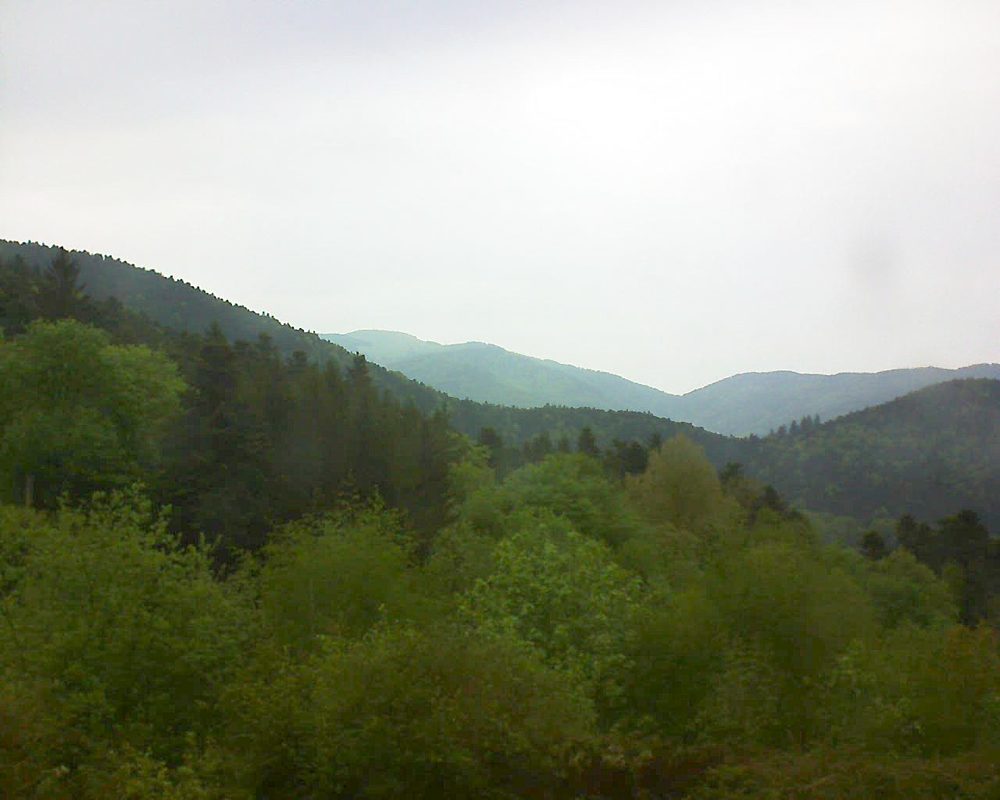 Le petit ballon vu depuis le Domaine Langmatt à Murbach le 03.05.2018 à 09:30 Le petit ballon (Alsace, Vosges) le 03.05.2018 à 09:30