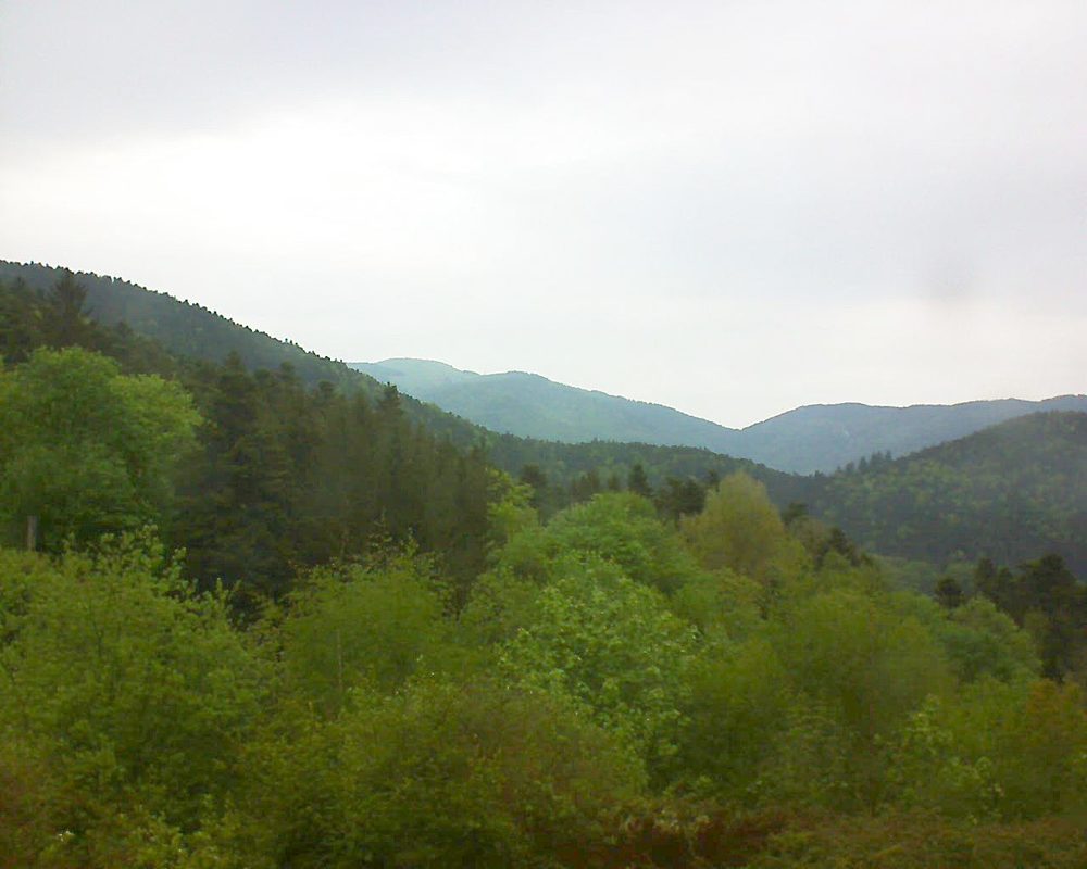 Le petit ballon vu depuis le Domaine Langmatt à Murbach le 03.05.2018 à 09:45 Le petit ballon (Alsace, Vosges) le 03.05.2018 à 09:45