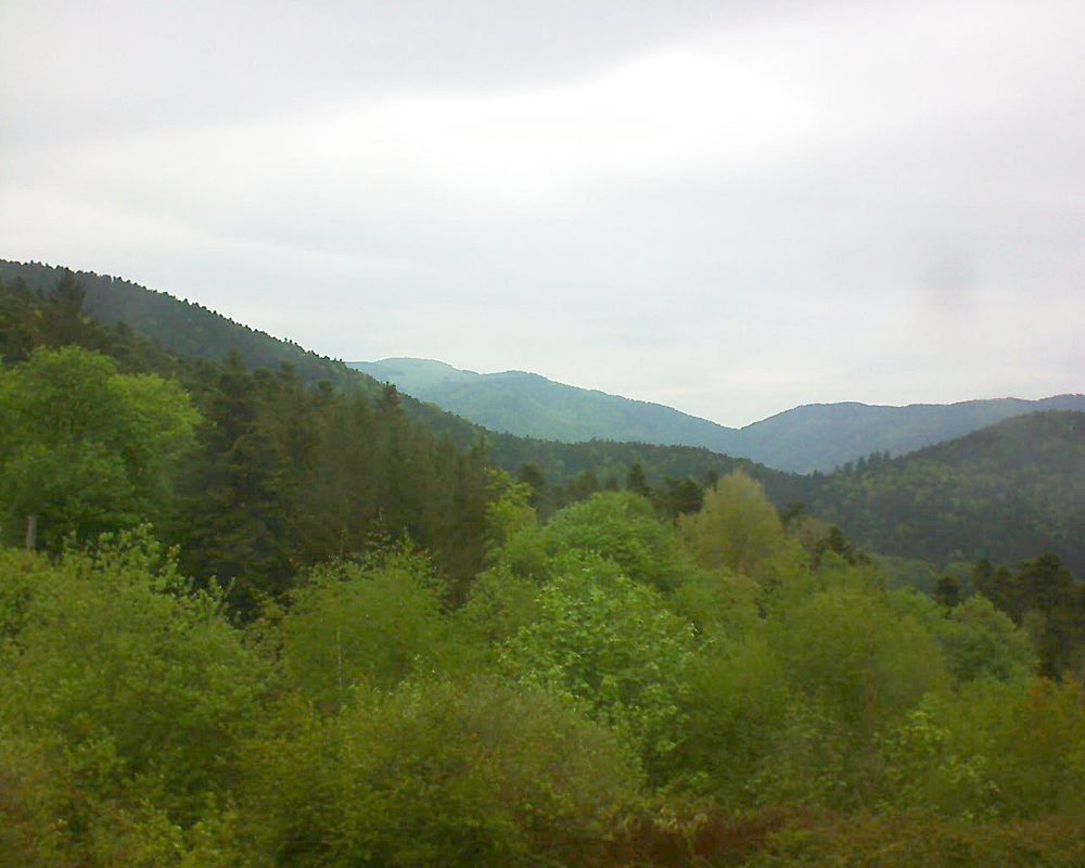 Le petit ballon vu depuis le Domaine Langmatt à Murbach le 03.05.2018 à 10:45 Le petit ballon (Alsace, Vosges) le 03.05.2018 à 10:45