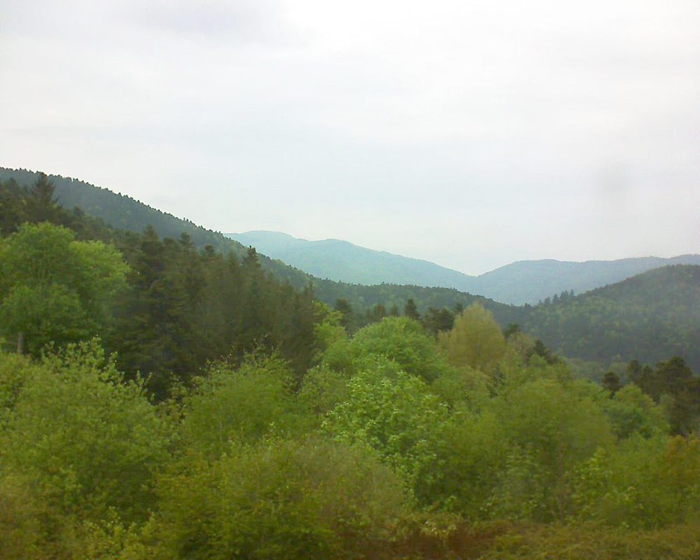 Le petit ballon vu depuis le Domaine Langmatt à Murbach le 03.05.2018 à 16:45 Le petit ballon (Alsace, Vosges) le 03.05.2018 à 16:45
