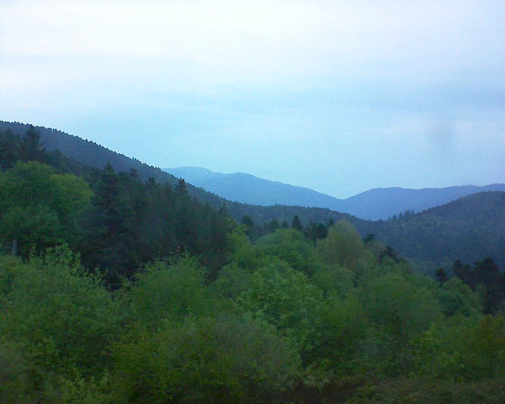 Le petit ballon vu depuis le Domaine Langmatt à Murbach le 03.05.2018 à 20:30 Le petit ballon (Alsace, Vosges) le 03.05.2018 à 20:30