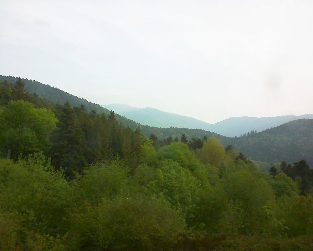 Le petit ballon vu depuis le Domaine Langmatt à Murbach le 04.05.2018 à 08:00 Le petit ballon (Alsace, Vosges) le 04.05.2018 à 08:00