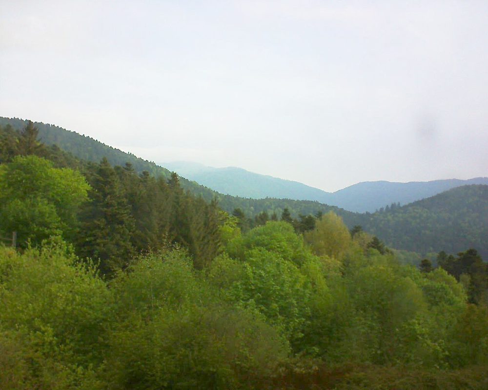 Le petit ballon vu depuis le Domaine Langmatt à Murbach le 04.05.2018 à 09:00 Le petit ballon (Alsace, Vosges) le 04.05.2018 à 09:00