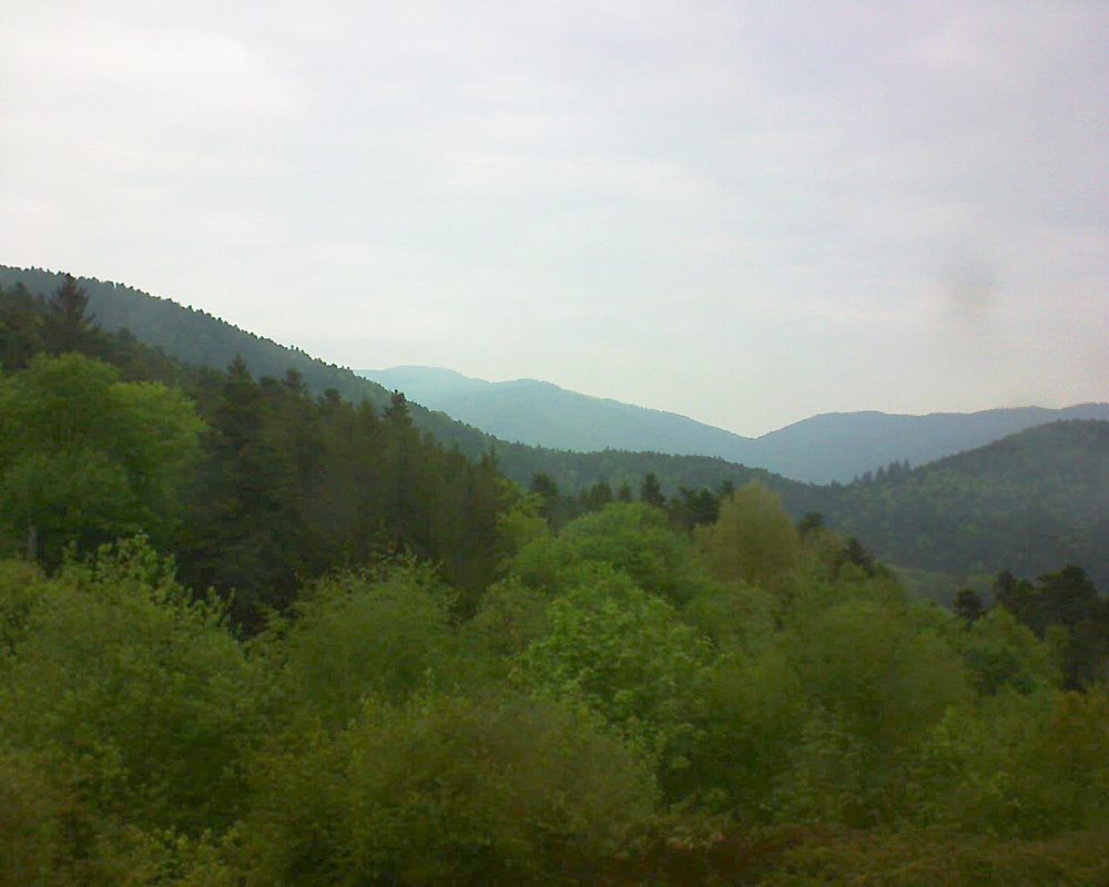 Le petit ballon vu depuis le Domaine Langmatt à Murbach le 04.05.2018 à 09:45 Le petit ballon (Alsace, Vosges) le 04.05.2018 à 09:45