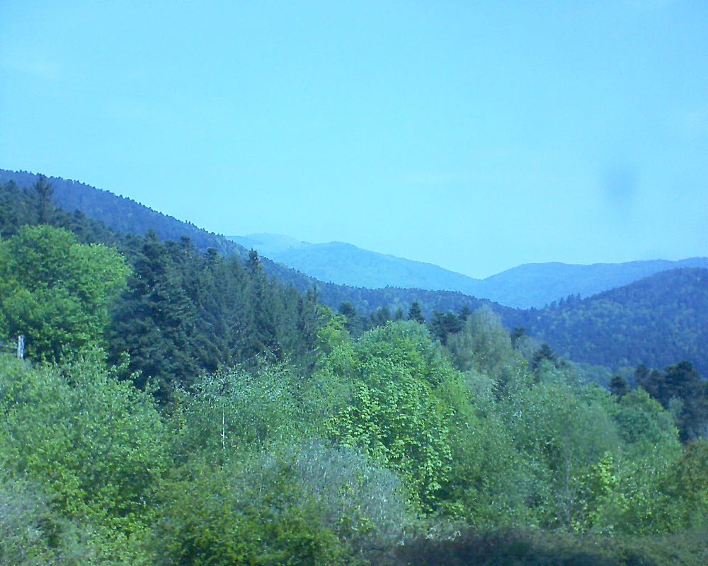 Le petit ballon vu depuis le Domaine Langmatt à Murbach le 04.05.2018 à 11:45 Le petit ballon (Alsace, Vosges) le 04.05.2018 à 11:45