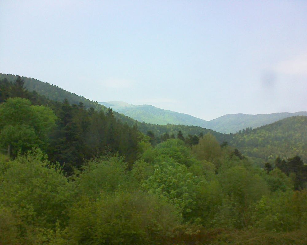 Le petit ballon vu depuis le Domaine Langmatt à Murbach le 04.05.2018 à 14:30 Le petit ballon (Alsace, Vosges) le 04.05.2018 à 14:30