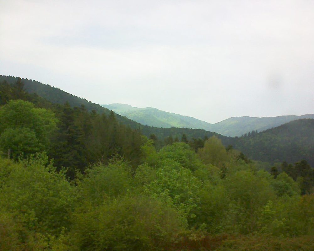 Le petit ballon vu depuis le Domaine Langmatt à Murbach le 04.05.2018 à 15:00 Le petit ballon (Alsace, Vosges) le 04.05.2018 à 15:00