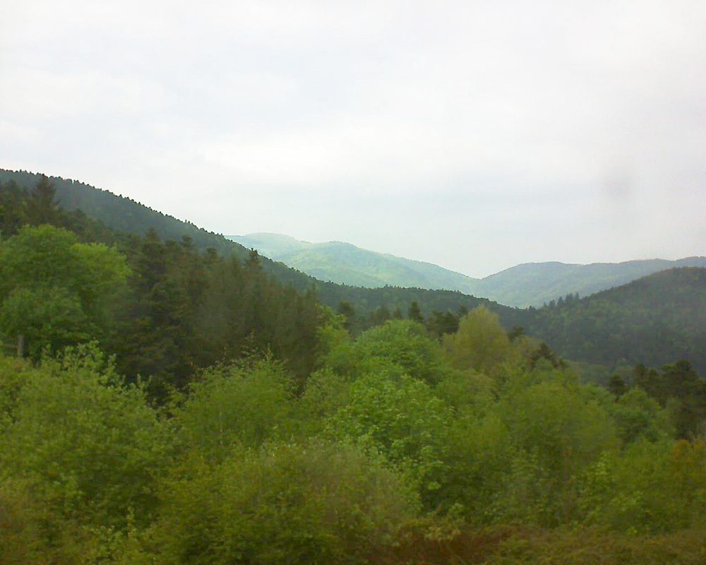 Le petit ballon vu depuis le Domaine Langmatt à Murbach le 04.05.2018 à 16:00 Le petit ballon (Alsace, Vosges) le 04.05.2018 à 16:00