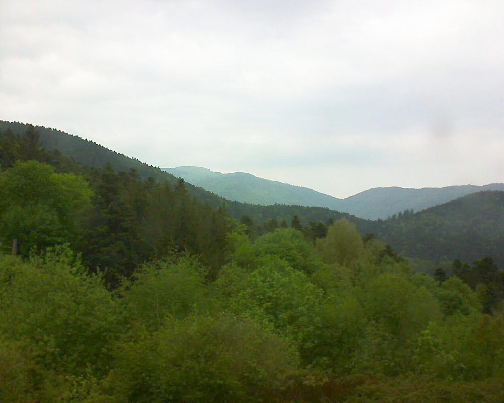 Le petit ballon vu depuis le Domaine Langmatt à Murbach le 04.05.2018 à 17:30 Le petit ballon (Alsace, Vosges) le 04.05.2018 à 17:30