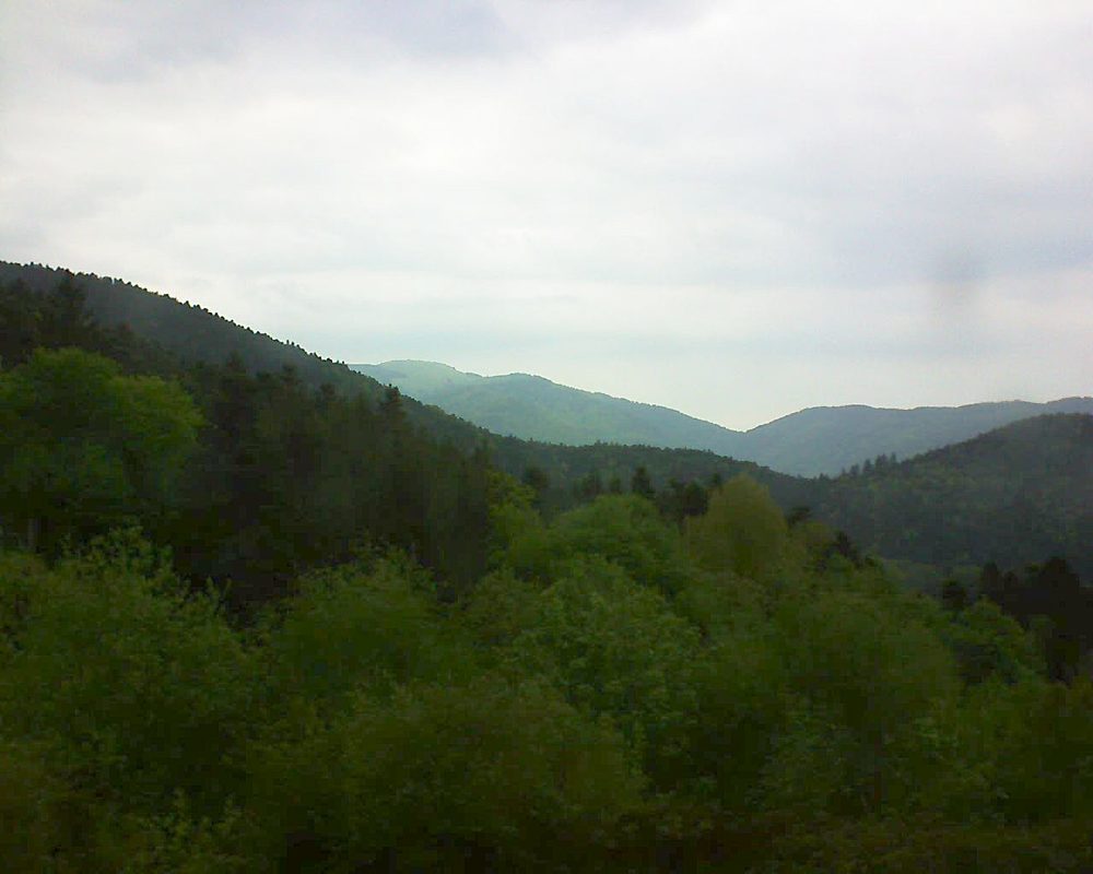 Le petit ballon vu depuis le Domaine Langmatt à Murbach le 04.05.2018 à 18:15 Le petit ballon (Alsace, Vosges) le 04.05.2018 à 18:15