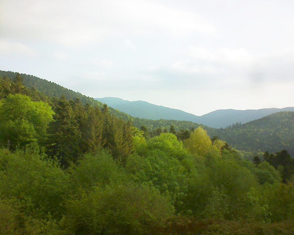 Le petit ballon vu depuis le Domaine Langmatt à Murbach le 05.05.2018 à 08:00 Le petit ballon (Alsace, Vosges) le 05.05.2018 à 08:00