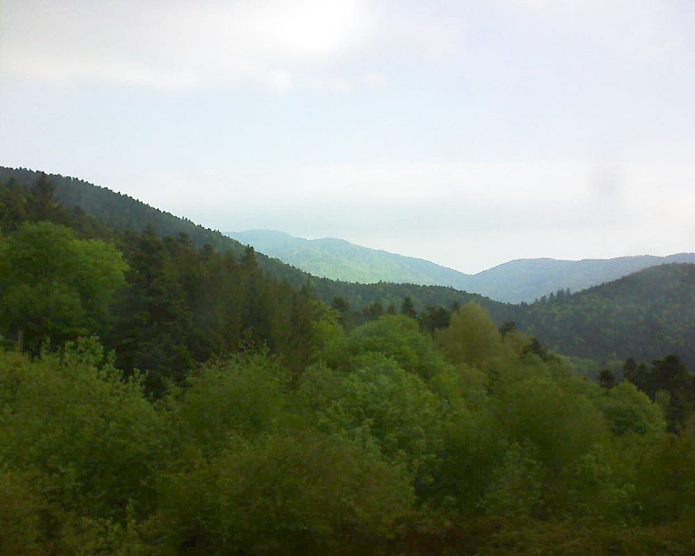 Le petit ballon vu depuis le Domaine Langmatt à Murbach le 05.05.2018 à 09:15 Le petit ballon (Alsace, Vosges) le 05.05.2018 à 09:15