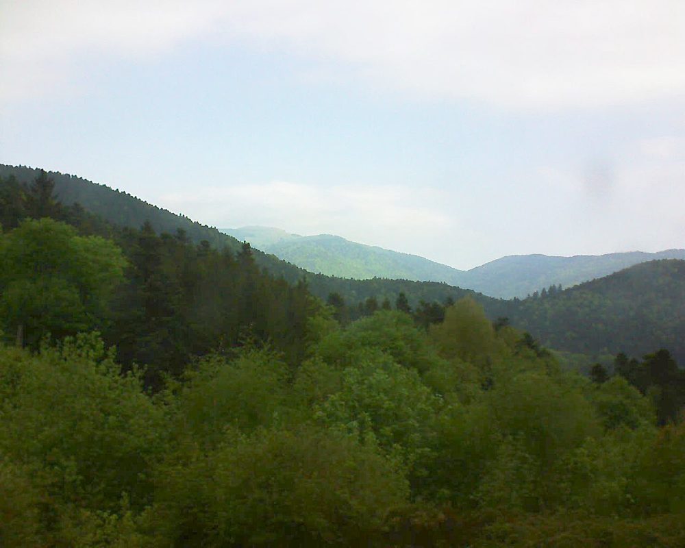 Le petit ballon vu depuis le Domaine Langmatt à Murbach le 05.05.2018 à 10:15 Le petit ballon (Alsace, Vosges) le 05.05.2018 à 10:15