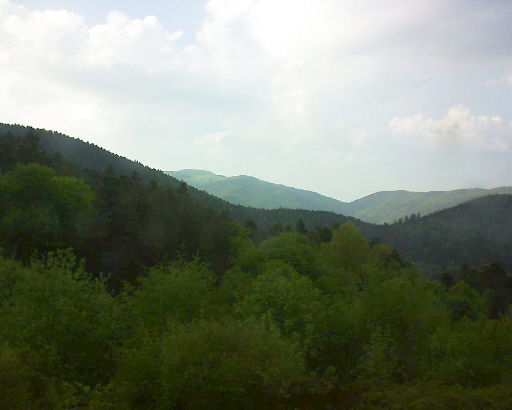 Le petit ballon vu depuis le Domaine Langmatt à Murbach le 05.05.2018 à 18:30 Le petit ballon (Alsace, Vosges) le 05.05.2018 à 18:30
