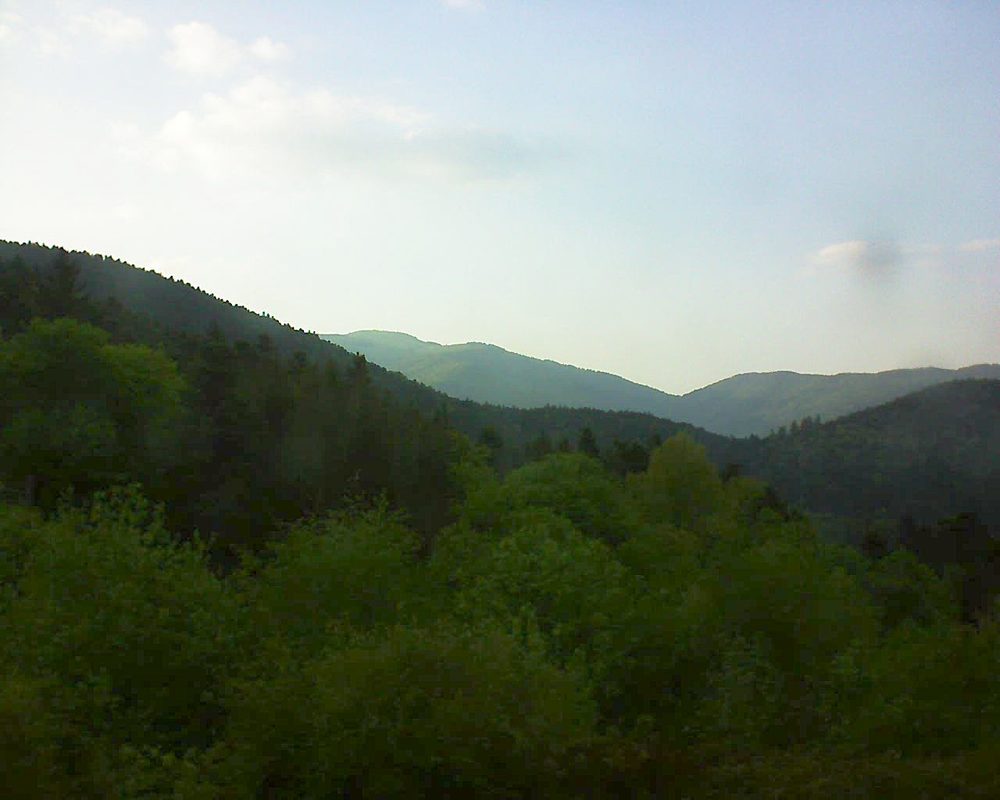 Le petit ballon vu depuis le Domaine Langmatt à Murbach le 05.05.2018 à 19:30 Le petit ballon (Alsace, Vosges) le 05.05.2018 à 19:30