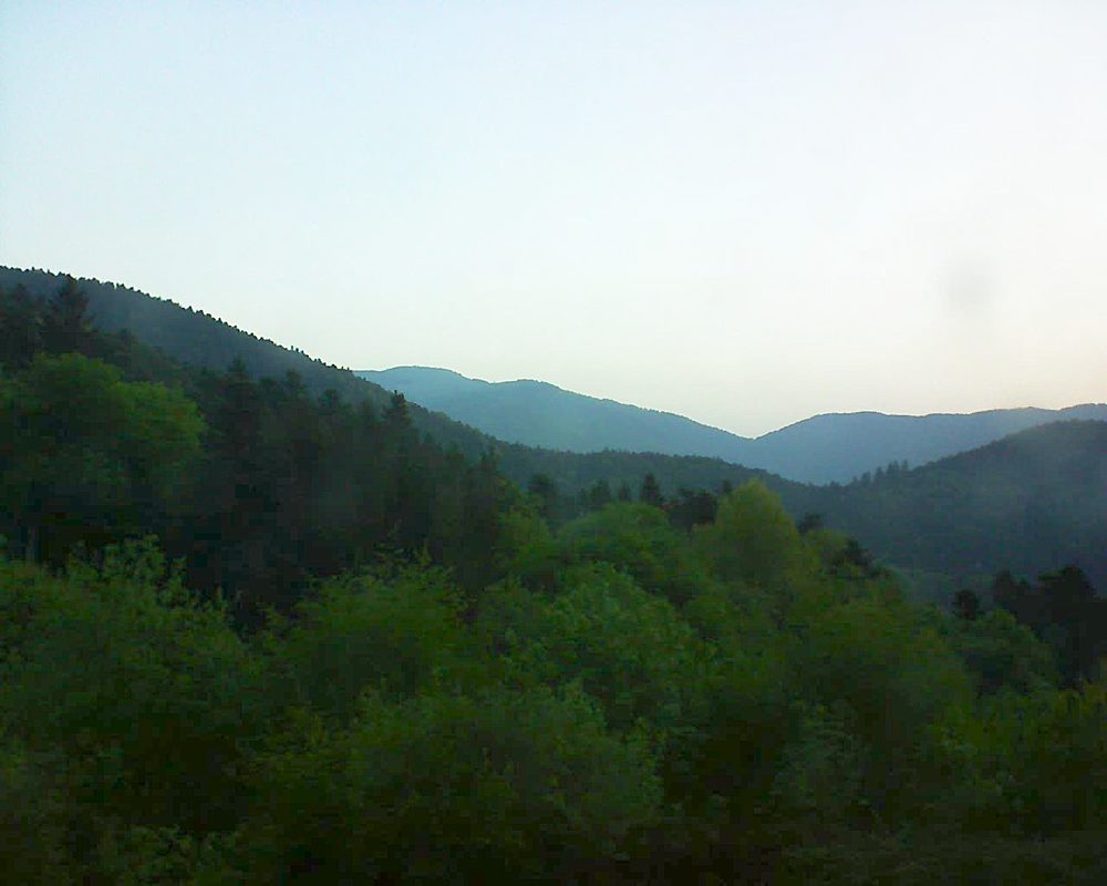 Le petit ballon vu depuis le Domaine Langmatt à Murbach le 06.05.2018 à 06:15 Le petit ballon (Alsace, Vosges) le 06.05.2018 à 06:15