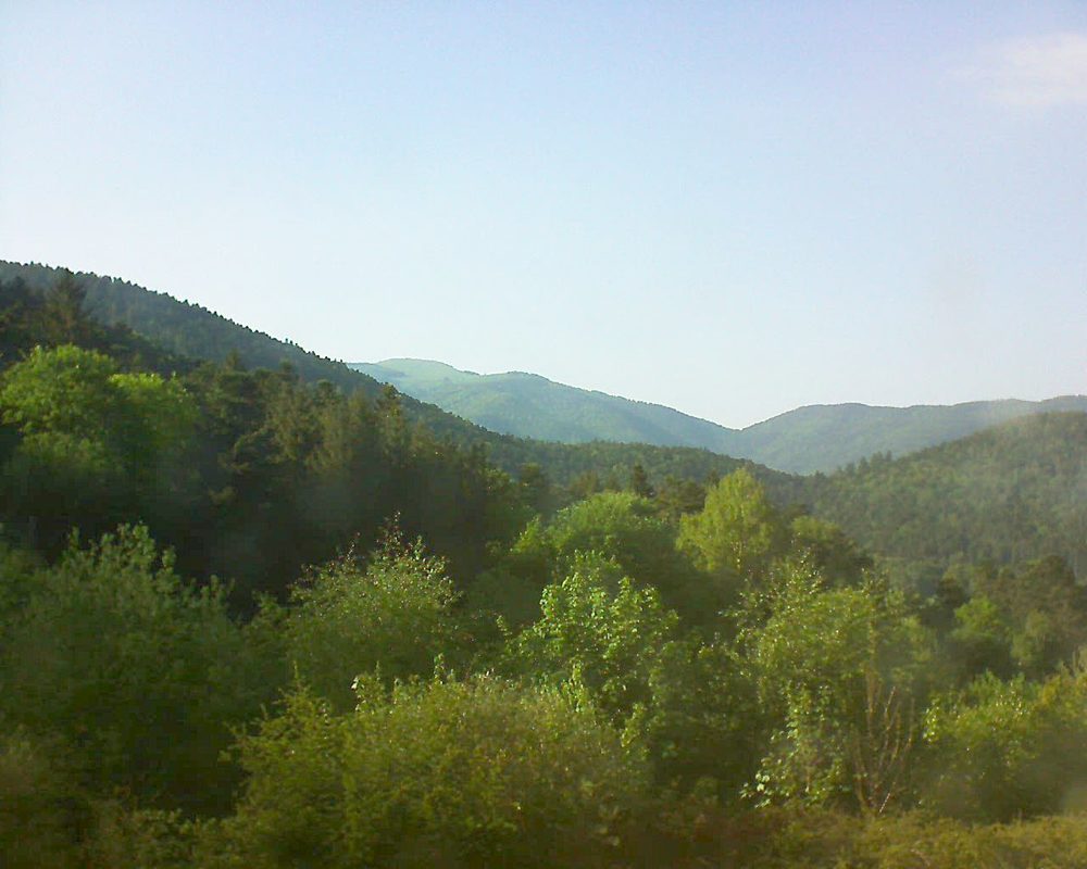 Le petit ballon vu depuis le Domaine Langmatt à Murbach le 06.05.2018 à 18:15 Le petit ballon (Alsace, Vosges) le 06.05.2018 à 18:15