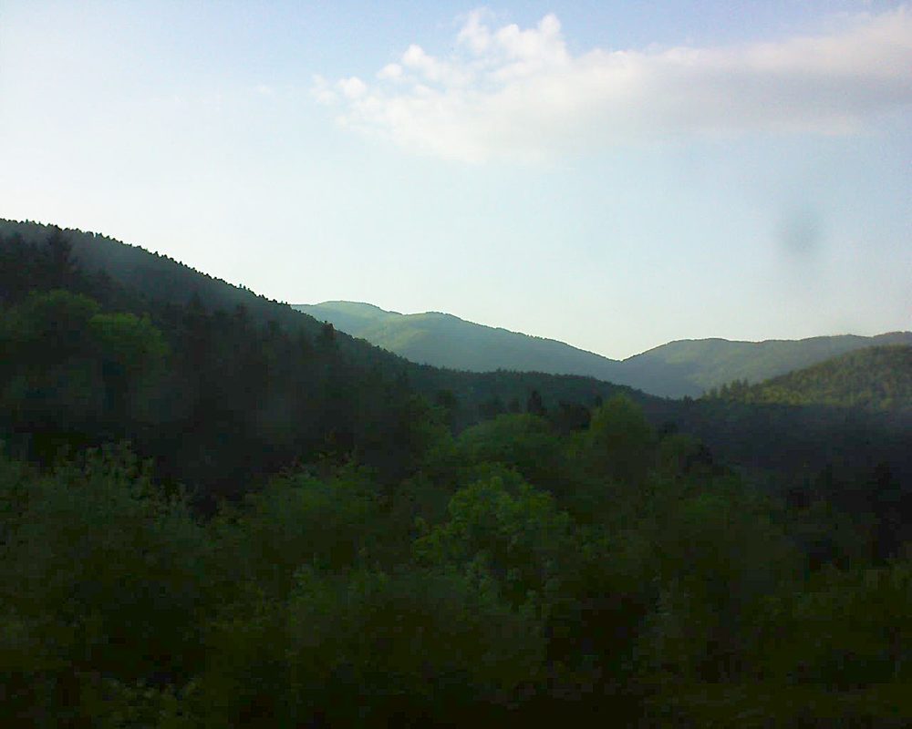 Le petit ballon vu depuis le Domaine Langmatt à Murbach le 06.05.2018 à 19:30 Le petit ballon (Alsace, Vosges) le 06.05.2018 à 19:30